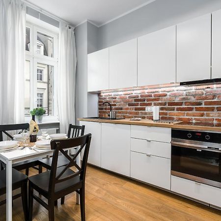 Old Town Apartment Garbary By Noclegi Renters Poznań Exterior foto