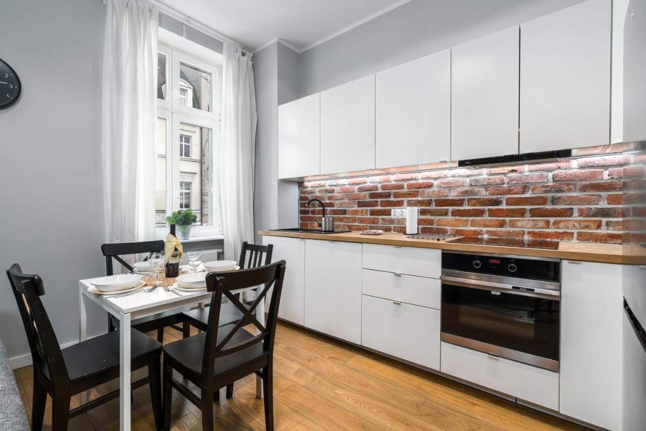 Old Town Apartment Garbary By Noclegi Renters Poznań Exterior foto